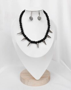 Collar de perlas con taches + aretes
