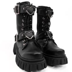 Botas de corazones
